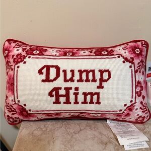 Valentines pillow “dump him “ viral